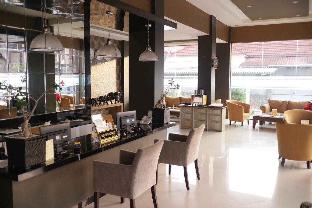 Grand Dian Boutique Hotel Чиребон Екстер'єр фото